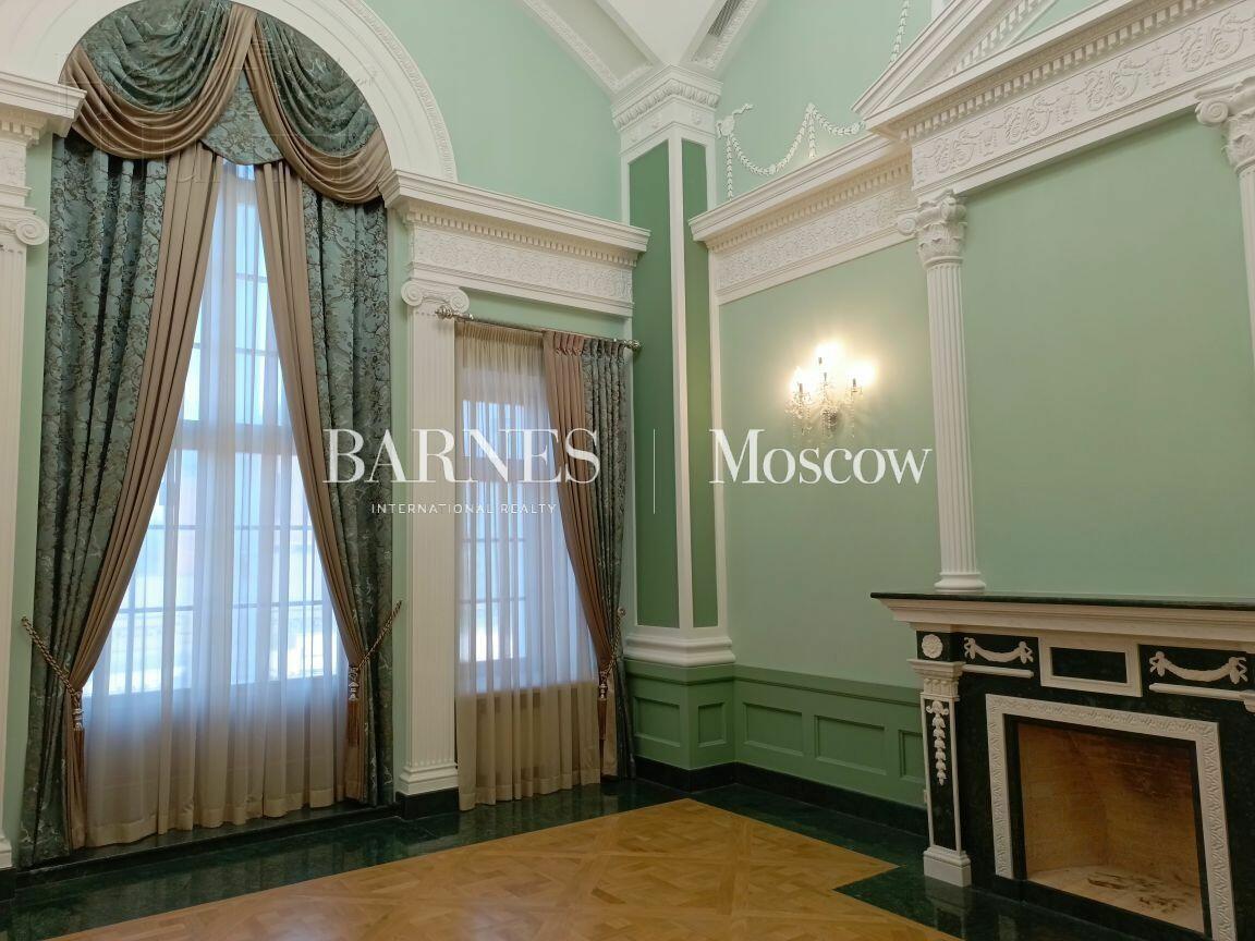 2-этажный коттедж 1 959 м² с отделкой