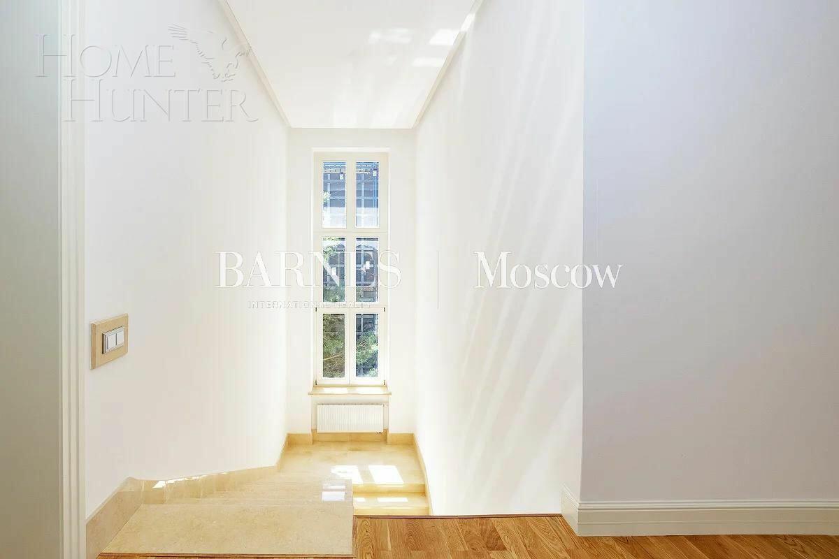 2-этажный коттедж 445.4 м² с отделкой