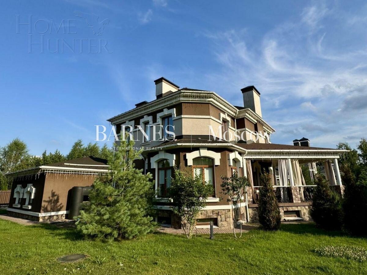 2-этажный коттедж 400 м² с отделкой