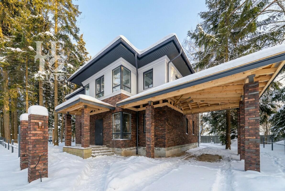 2-этажный коттедж 300 м² без отделки