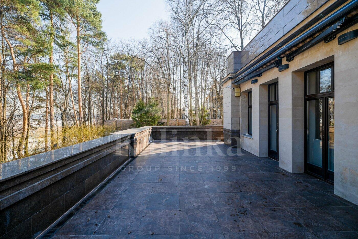 2-этажный коттедж 718 м² с отделкой