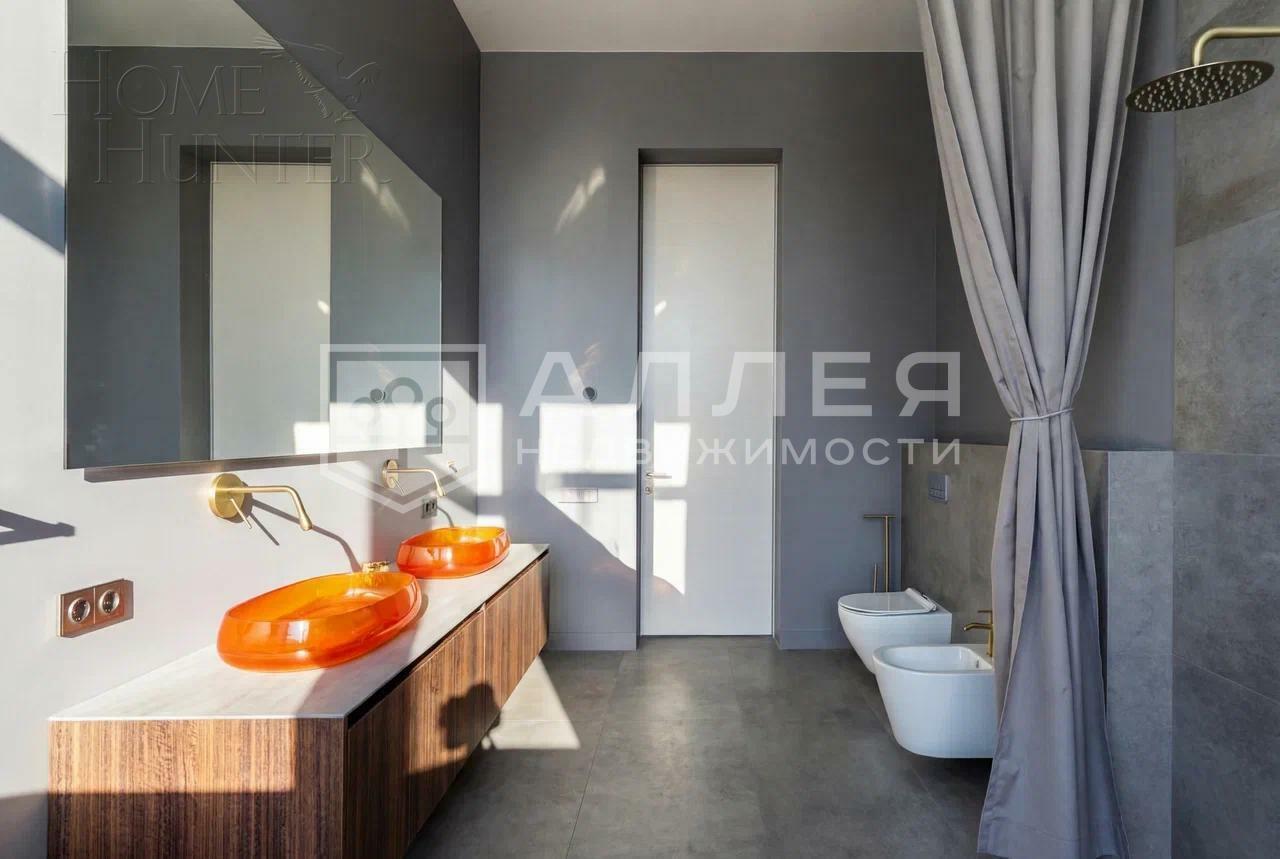 2-этажный коттедж 637 м² с отделкой