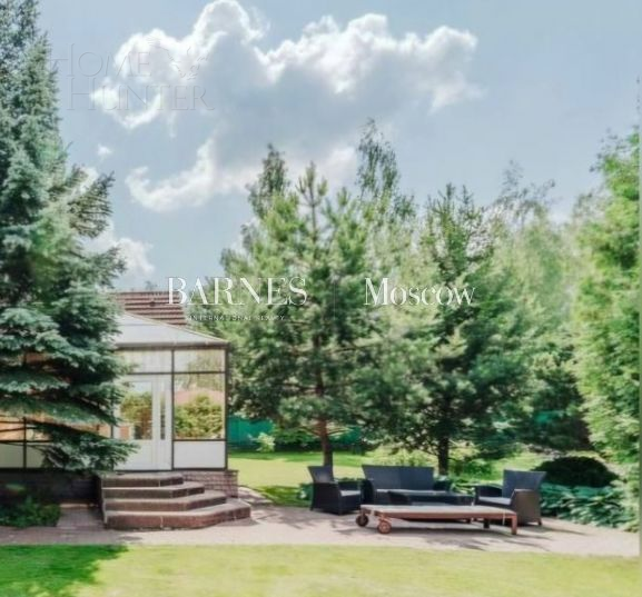 2-этажный коттедж 300 м² с отделкой