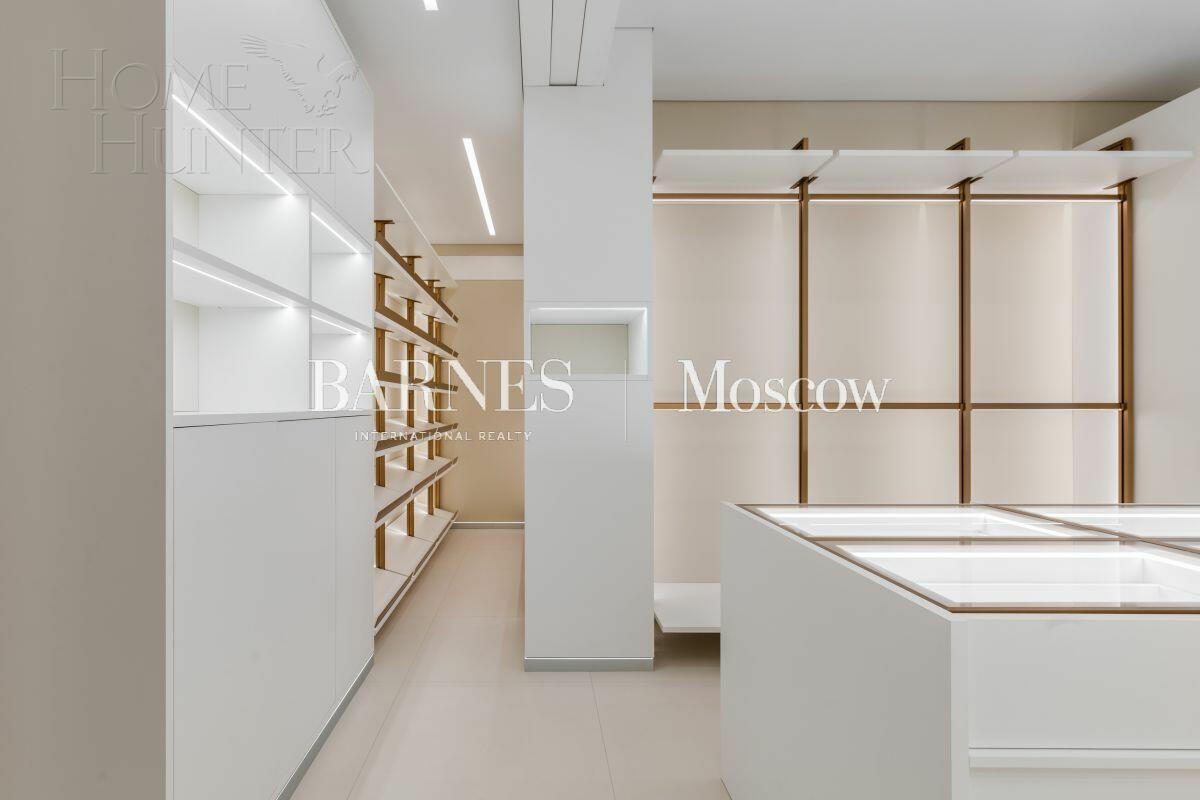 2-этажный коттедж 836 м² с отделкой