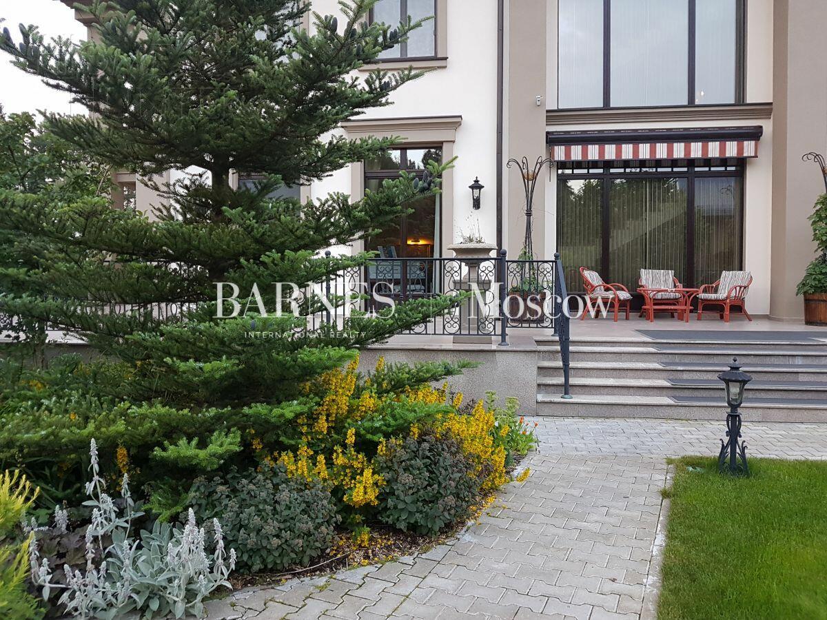 2-этажный коттедж 1 094 м² с отделкой