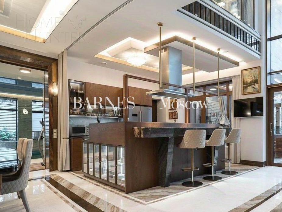 2-этажный коттедж 980 м² с отделкой