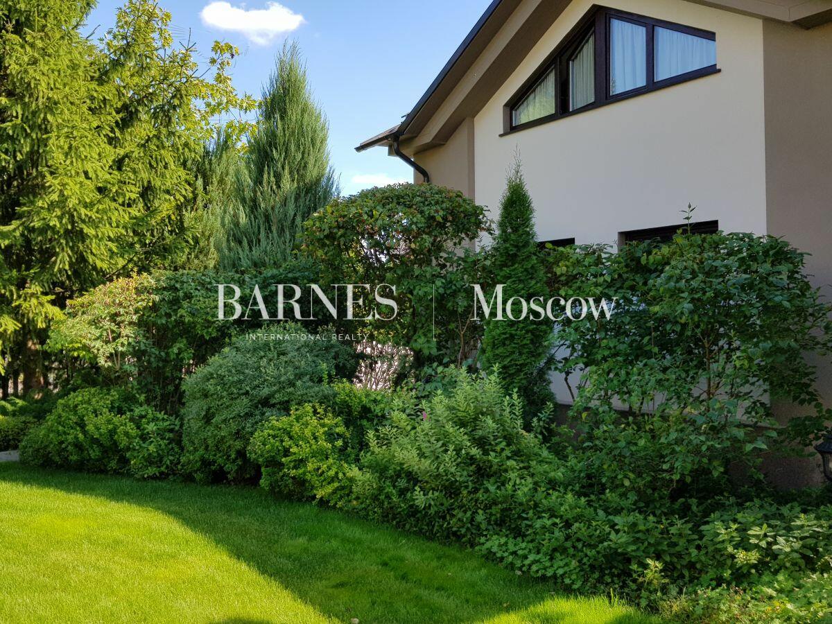 2-этажный коттедж 1 094 м² с отделкой