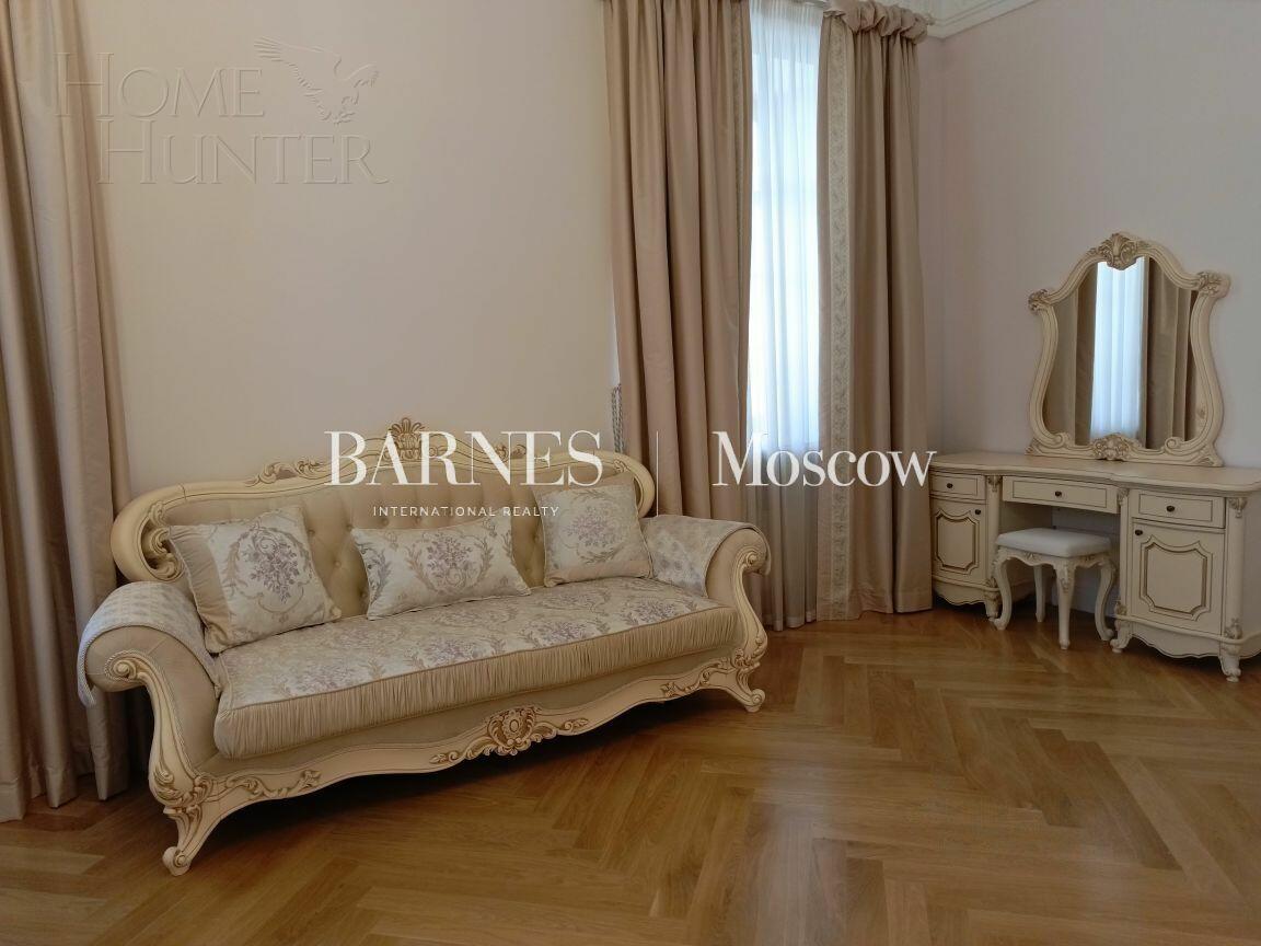 2-этажный коттедж 1 959 м² с отделкой