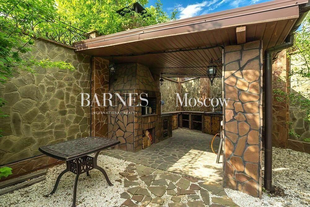 2-этажный коттедж 550 м² с отделкой