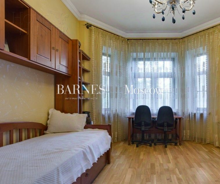 2-этажный коттедж 550 м² с отделкой