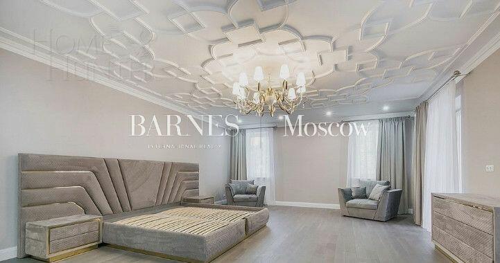 2-этажный коттедж 1 100 м² с отделкой