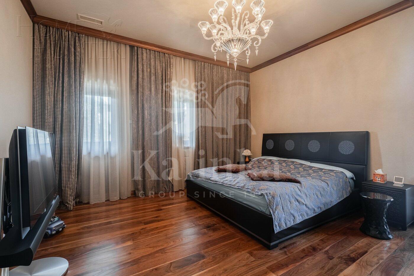 2-этажный коттедж 718 м² с отделкой