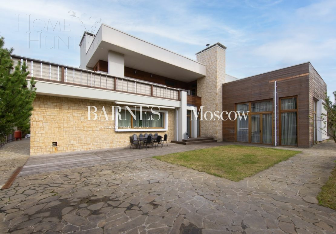 2-этажный коттедж 650 м² с отделкой