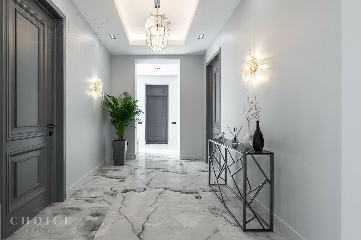 2-этажный коттедж 340 м² с отделкой