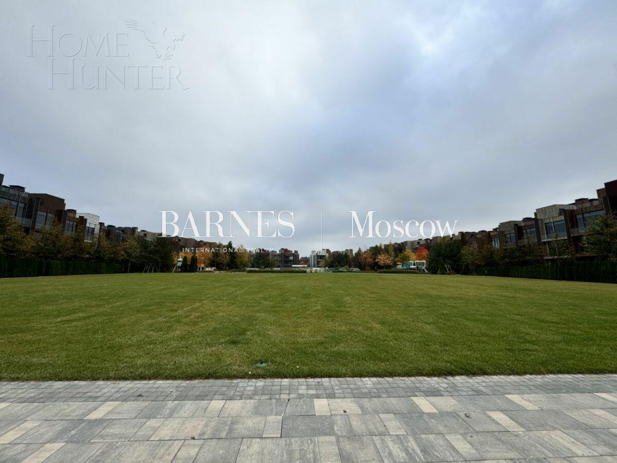 3-этажный таунхаус 238 м² без отделки