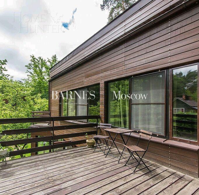 3-этажный коттедж 380 м² с отделкой