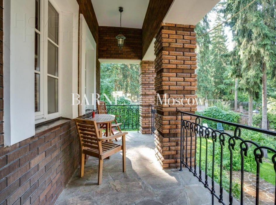 2-этажный коттедж 550 м² с отделкой