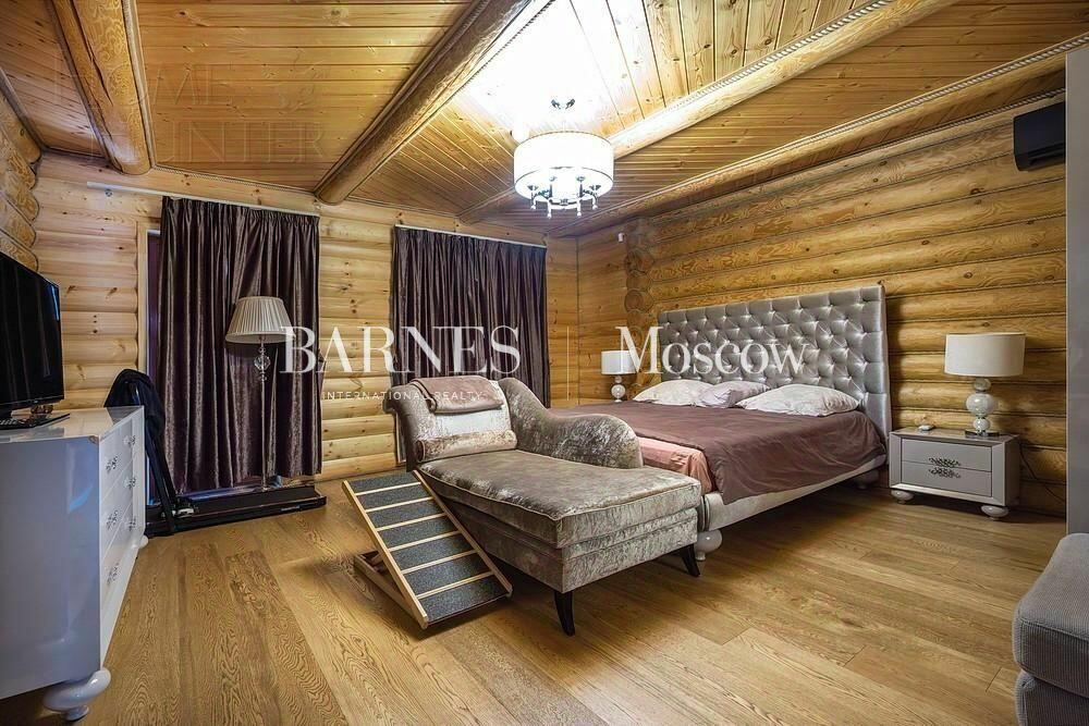 2-этажный коттедж 550 м² с отделкой