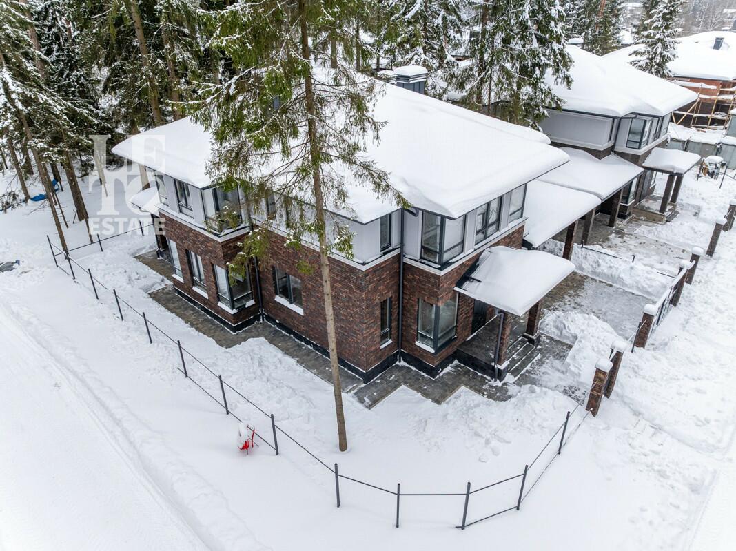 2-этажный коттедж 270 м² без отделки