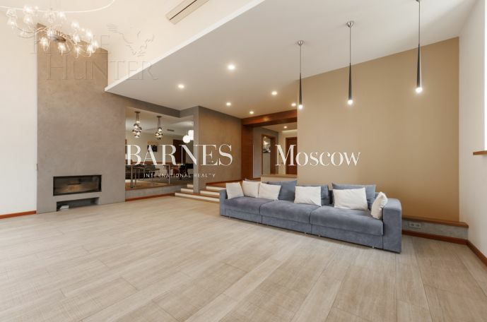 2-этажный коттедж 650 м² с отделкой