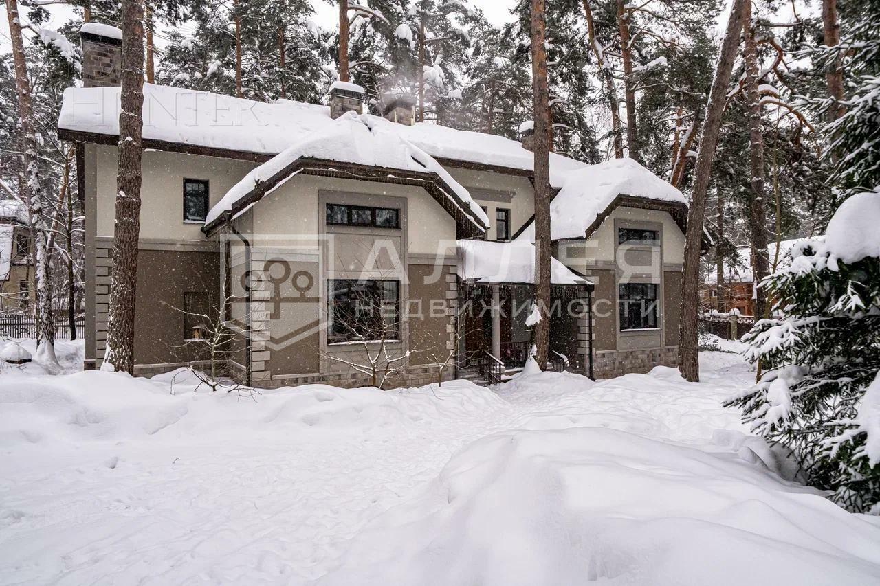 2-этажный коттедж 635 м² с отделкой