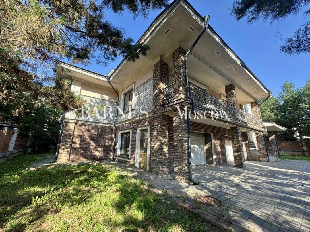 2-этажный коттедж 864.9 м² без отделки