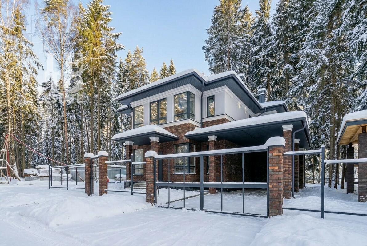 2-этажный коттедж 270 м² без отделки