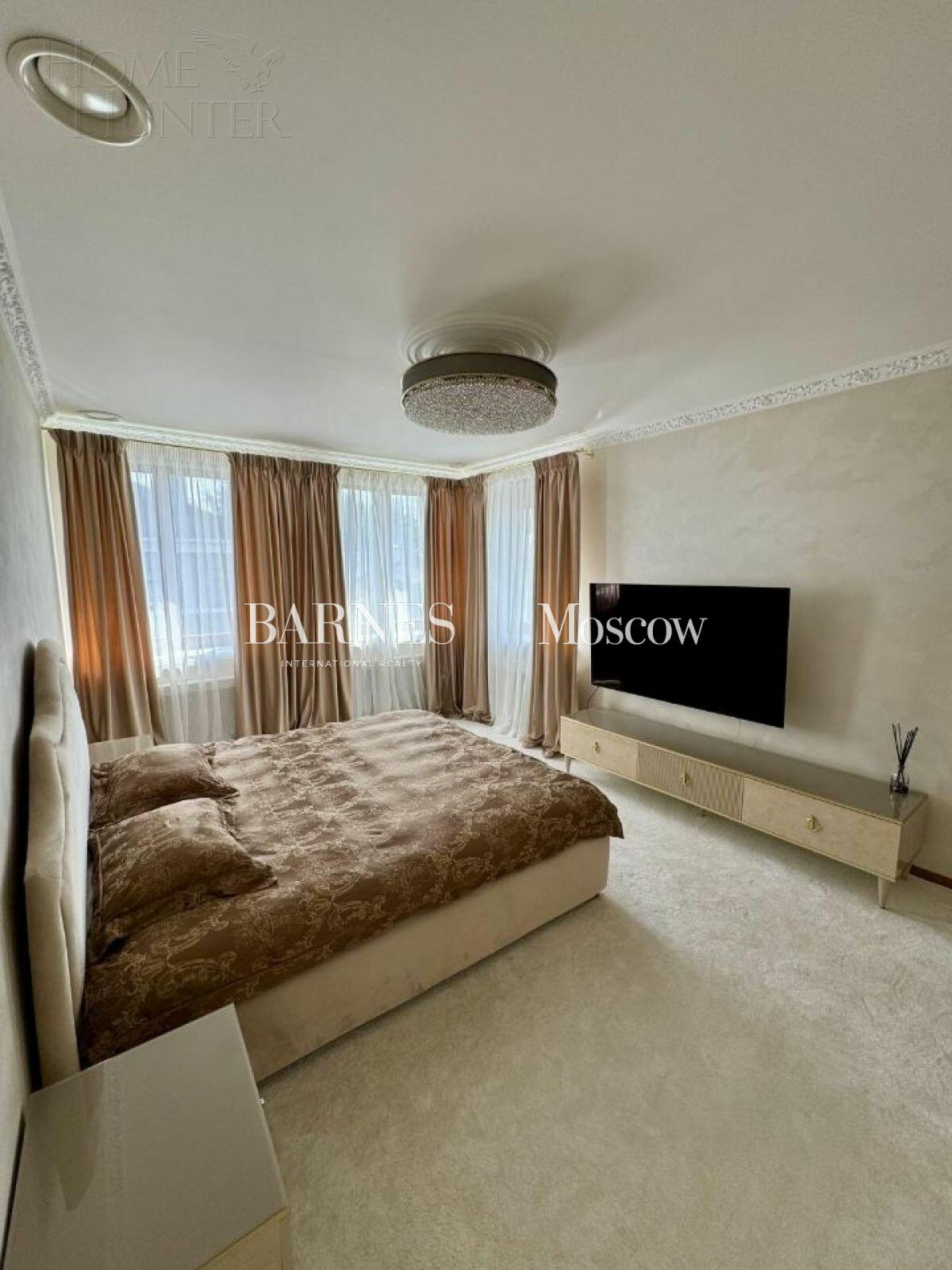 2-этажный коттедж 400 м² с отделкой