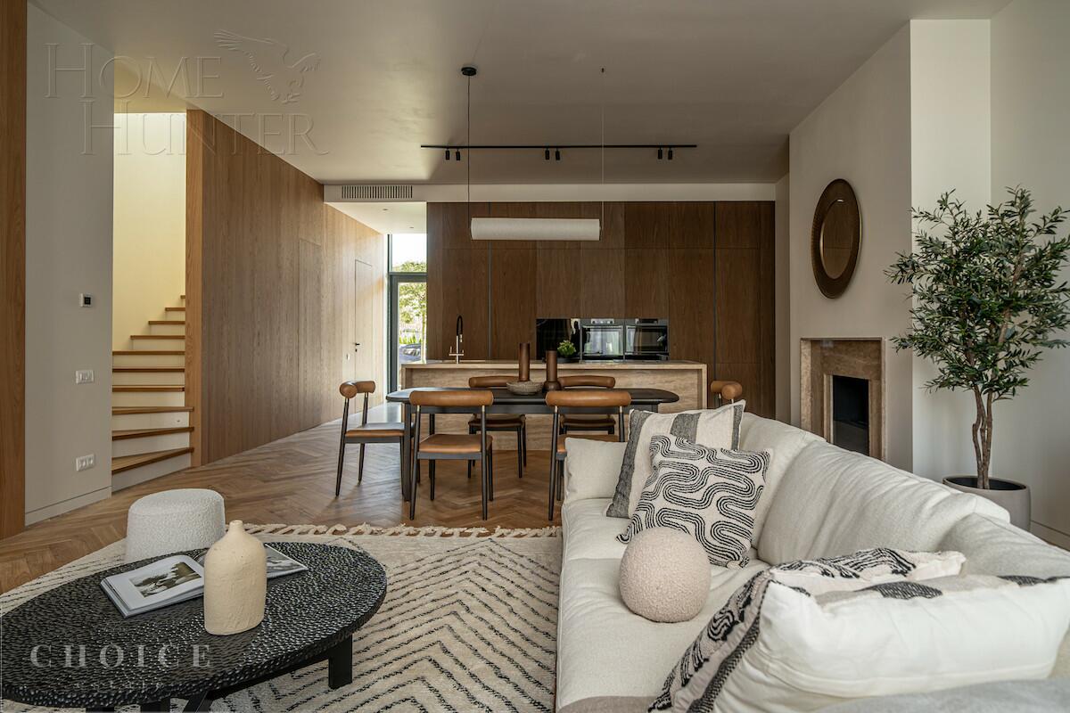 3-этажный таунхаус 277 м² с отделкой