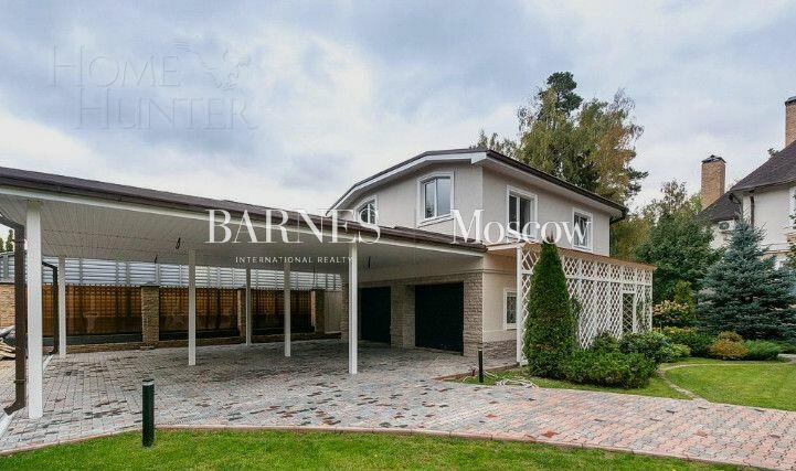 2-этажный коттедж 1 100 м² с отделкой