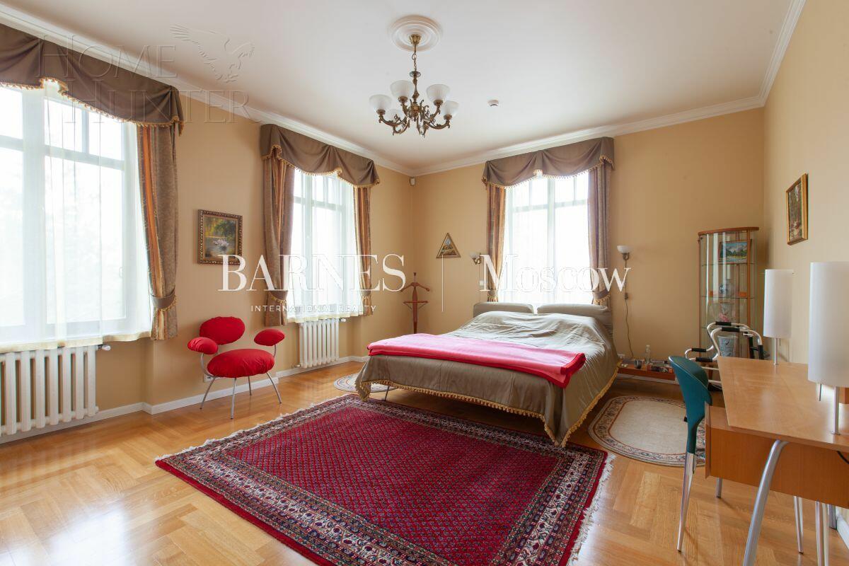 2-этажный коттедж 1 094 м² с отделкой