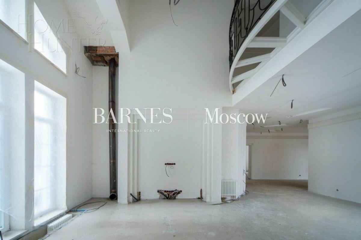 2-этажный коттедж 630 м² без отделки