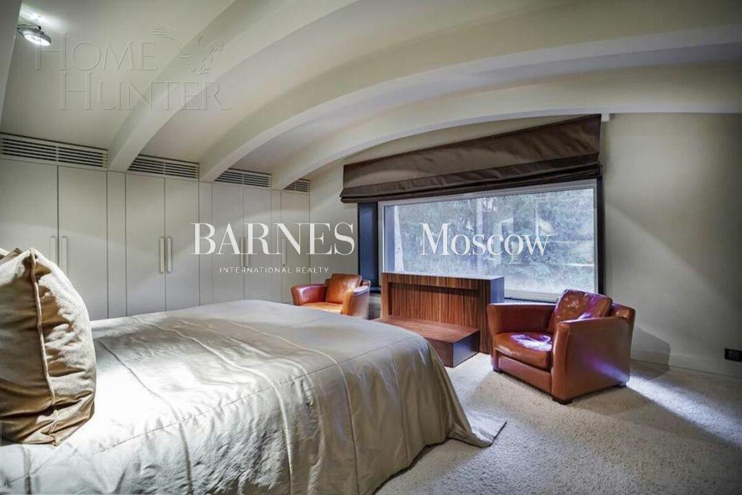 2-этажный коттедж 1 400 м² с отделкой