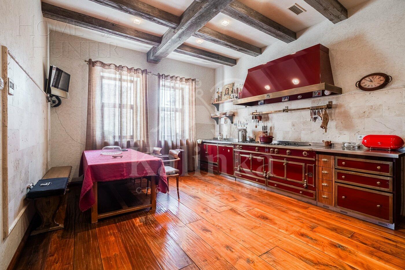 2-этажный коттедж 718 м² с отделкой