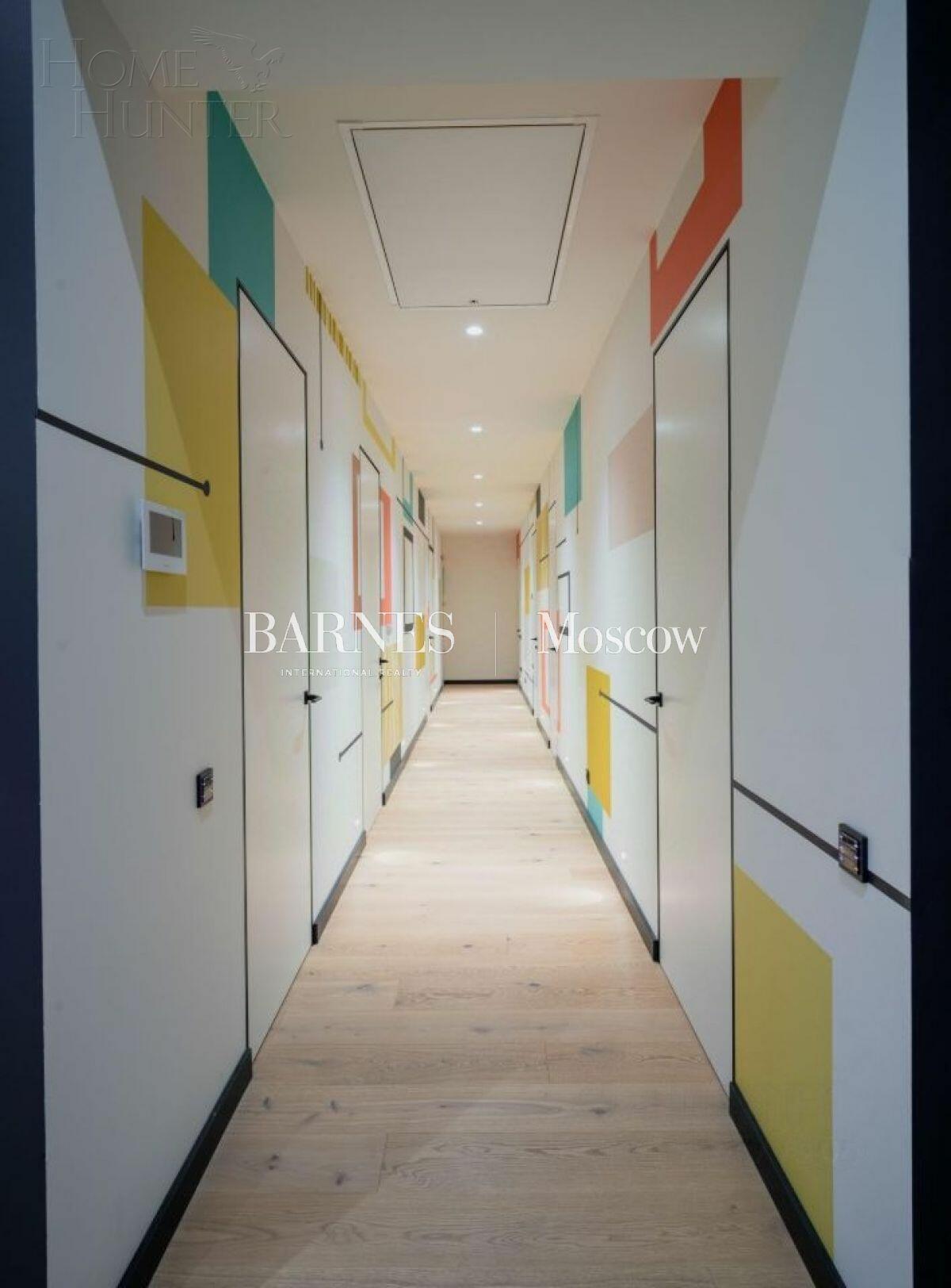 2-этажный коттедж 647 м² с отделкой