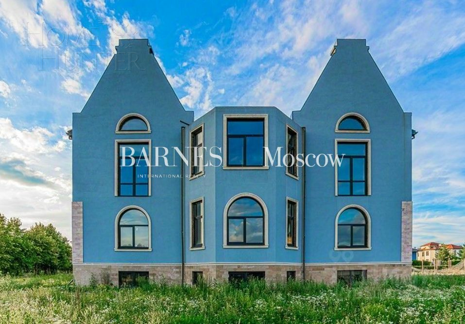 2-этажный коттедж 1 082 м² без отделки