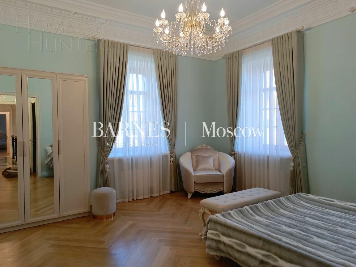 2-этажный коттедж 1 959 м² с отделкой