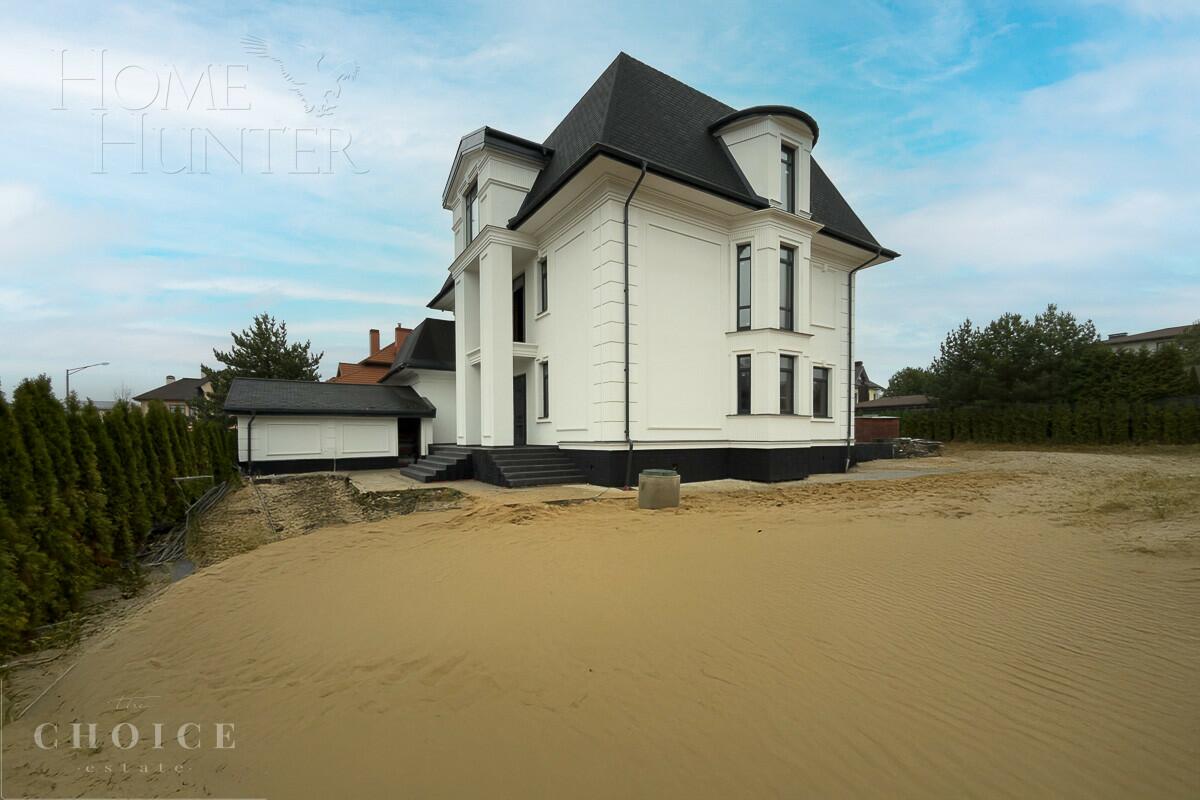 2-этажный коттедж 520 м² без отделки