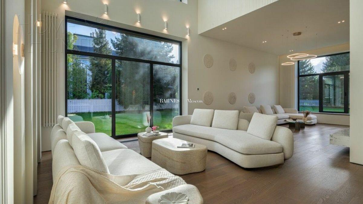 2-этажный коттедж 747 м² с отделкой