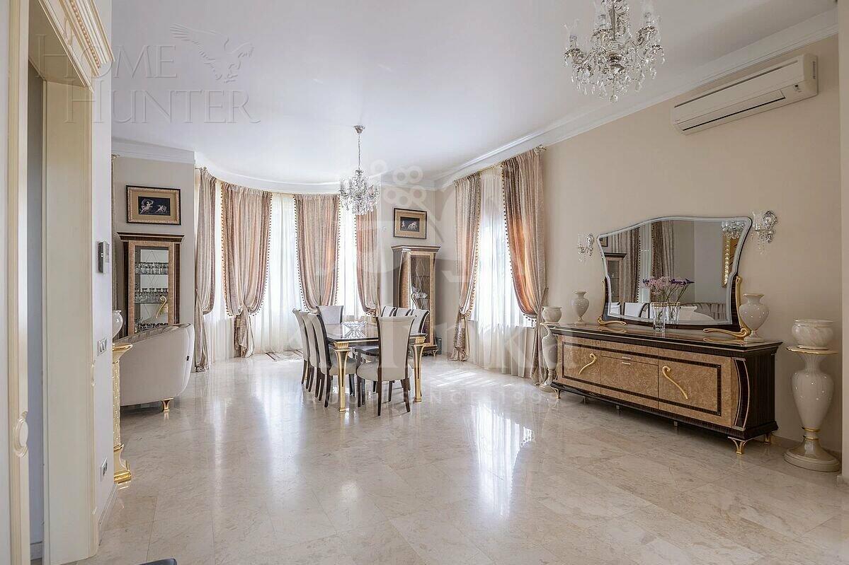 2-этажный таунхаус 350 м² с отделкой