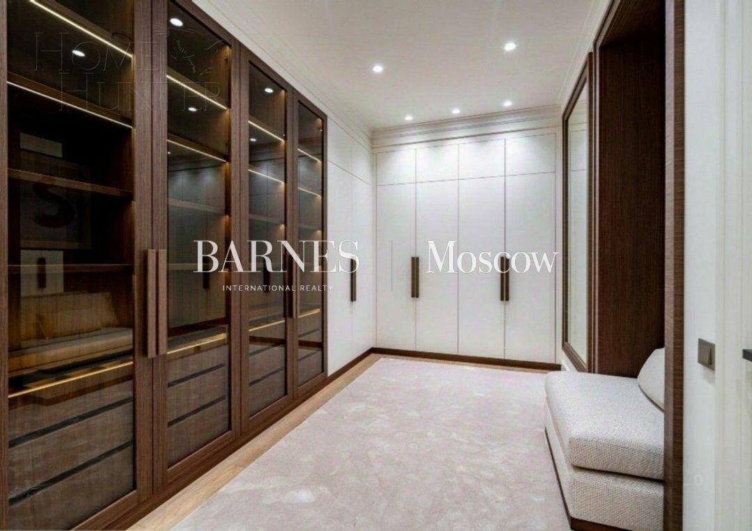 2-этажный коттедж 730 м² с отделкой