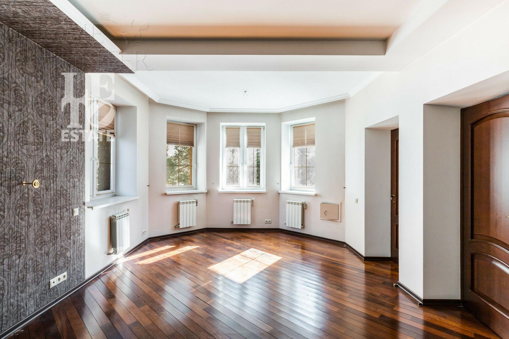 2-этажный коттедж 600 м² с отделкой