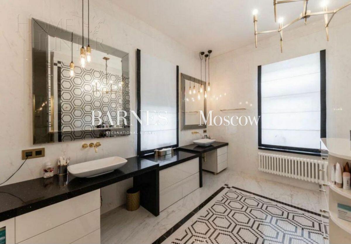 2-этажный коттедж 1 280 м² с отделкой