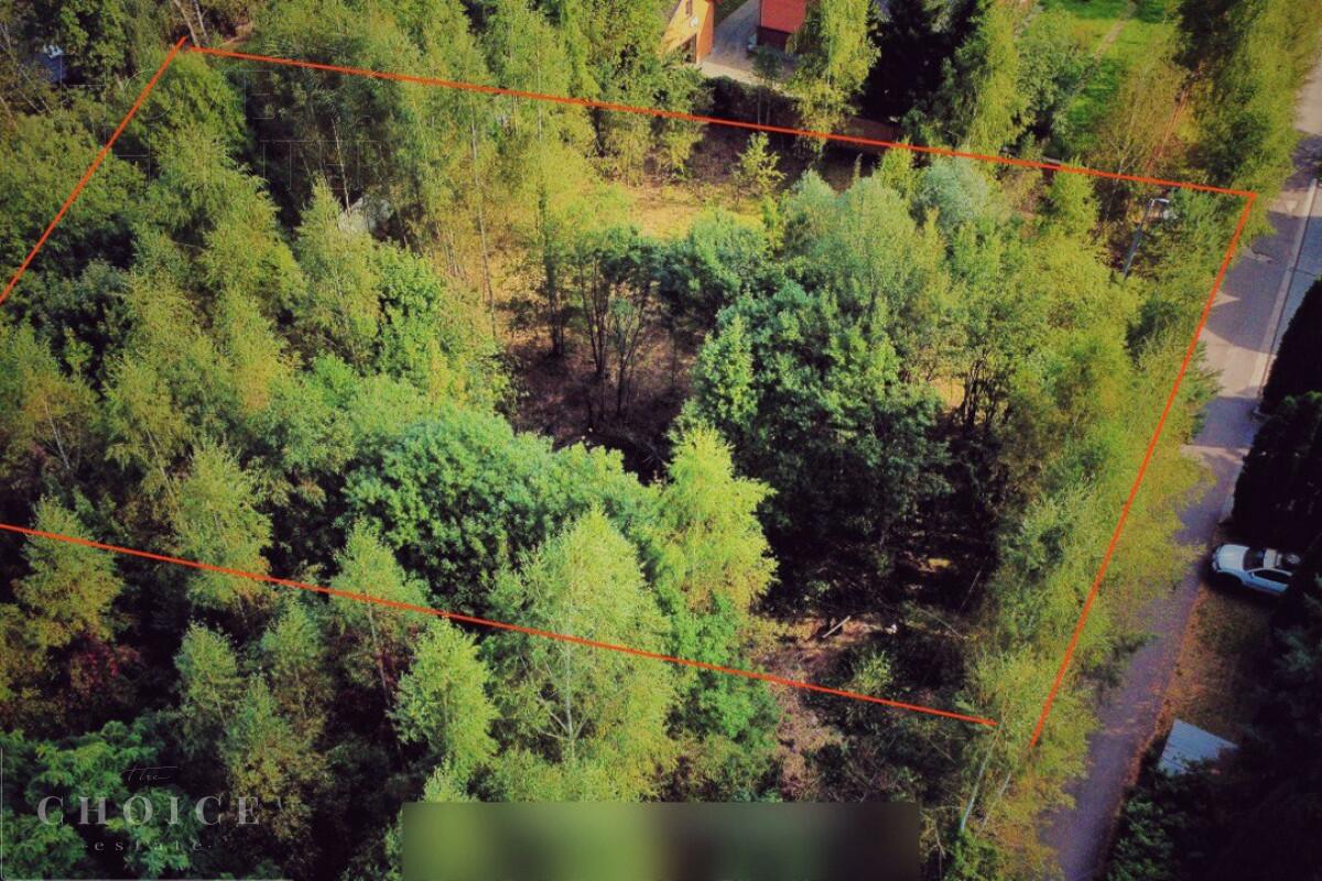 Участок 12.09 сот. в охраняемом поселке