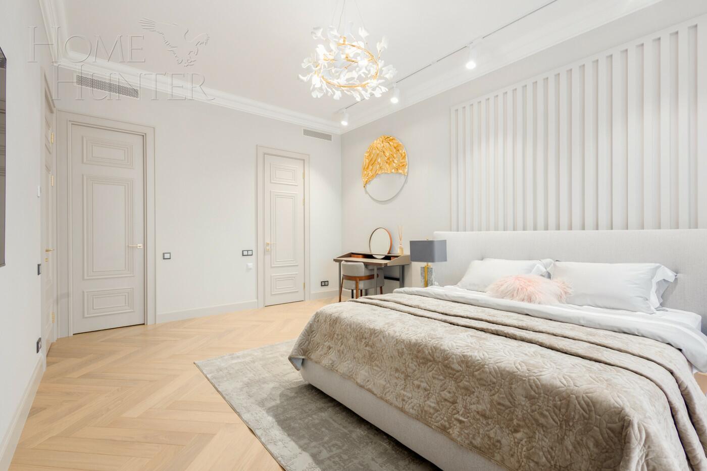 4-КОМН. КВАРТИРА С ОТДЕЛКОЙ 140 М² НА 10 ЭТАЖЕ