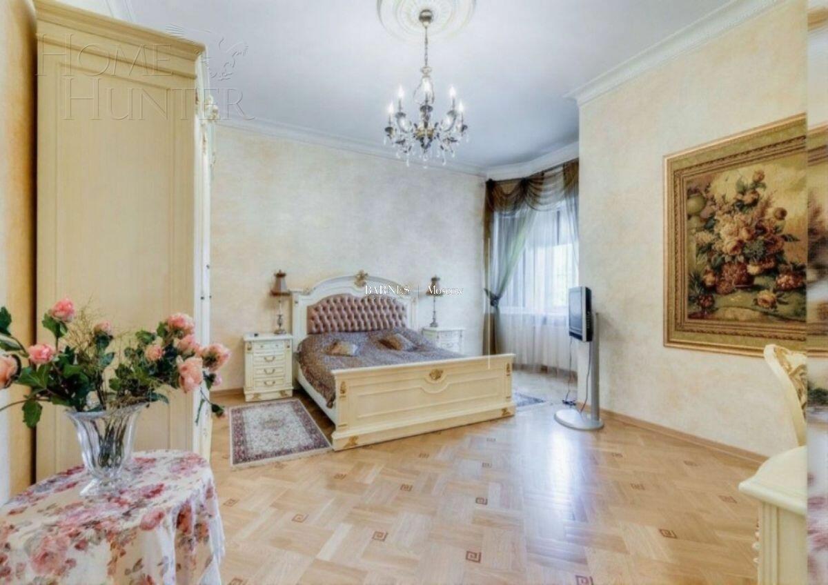 2-этажный коттедж 680 м² с отделкой