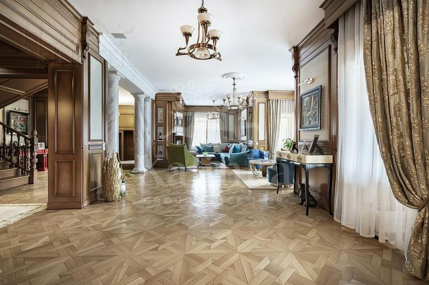 3-этажный коттедж 1 200 м² с отделкой