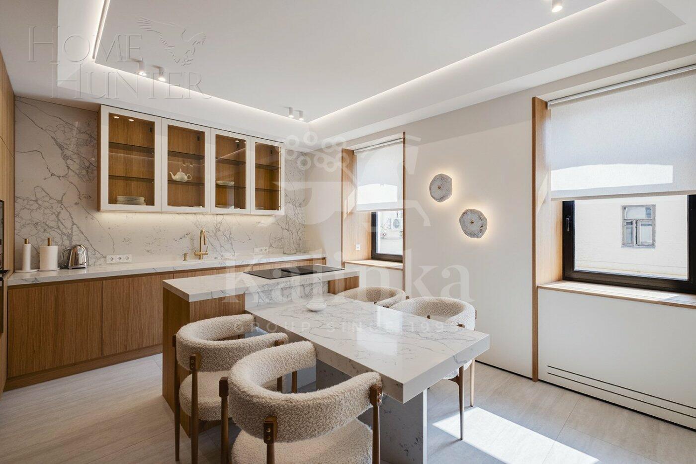 3-КОМН. КВАРТИРА С ОТДЕЛКОЙ 90 М² НА 3 ЭТАЖЕ