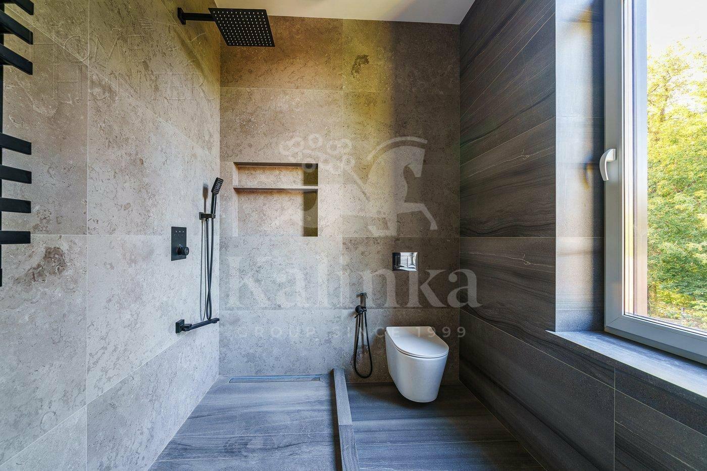 2-этажный коттедж 302 м² с отделкой