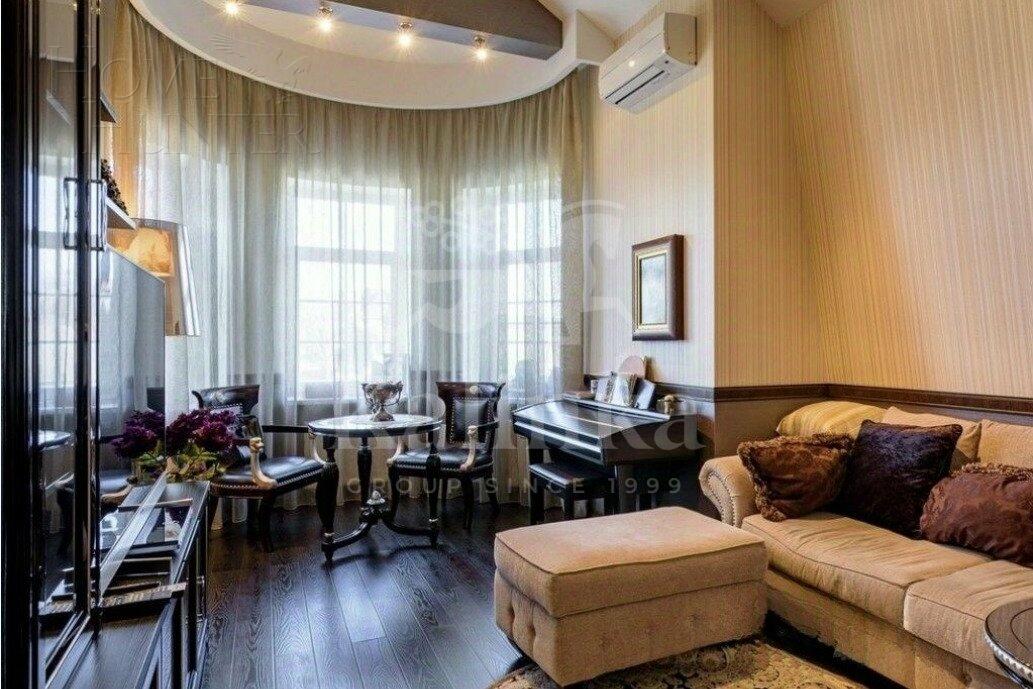 2-этажный таунхаус 306.1 м² с отделкой